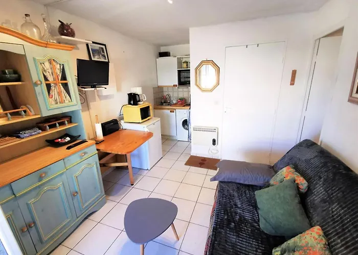 Le Carlton - 2 Pieces 4 Couchages Port Leucate. Ref: 2car_144a Mae-5104